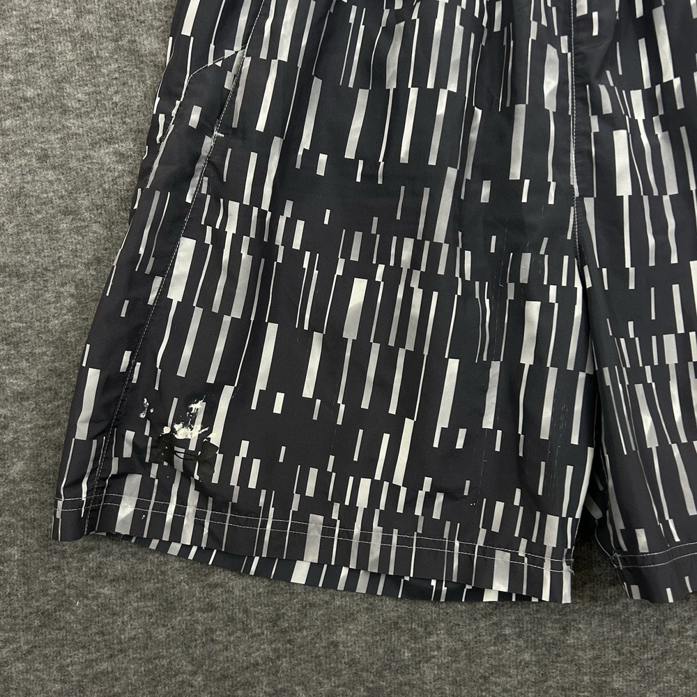 Under Armour Shorts Mens Large Geometric Gray Heatgear Gym Workout Lined 7" READ - Picture 3 of 16